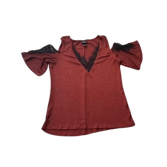 Daytrip cold shoulder Blouse in burnt Orange with Lace Accents - Picture 1 of 5